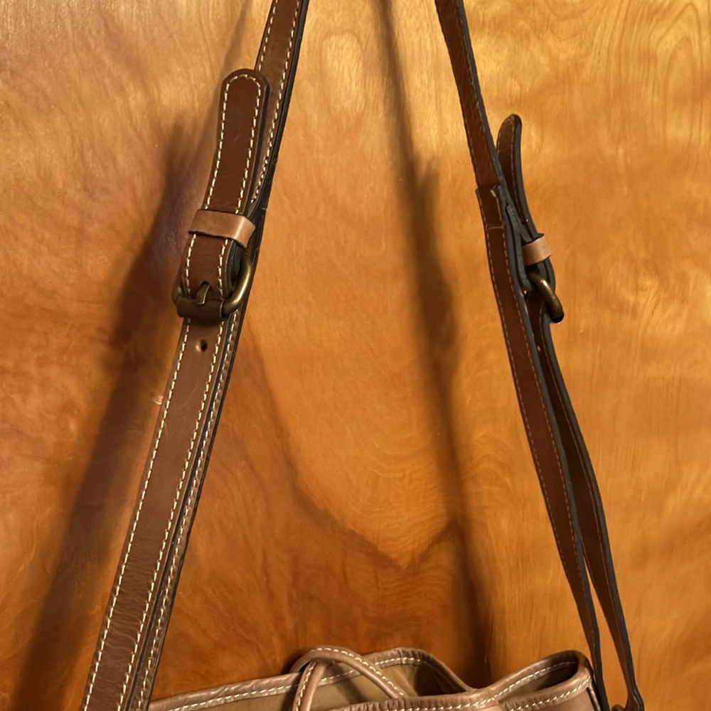 PATRICIA NASH LIGHT BROWN DRAWSTRING SHOULDER/CROSSBODY BAG WITH MATCHING WALLET - Picture 5 of 13